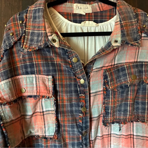Oli & Hali Multicolor Plaid Shirt - Picture 2 of 7